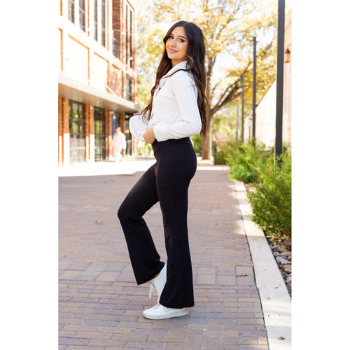 Ready to Ship | The Liz - Crossover Bootcut Leggings with Pockets