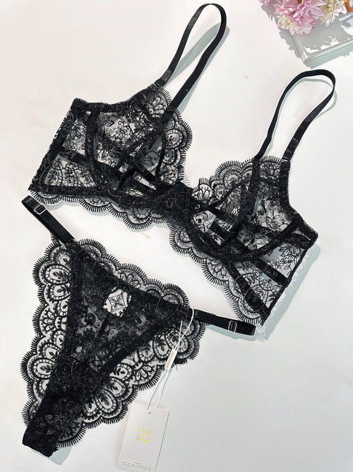 Exquisite Lace Lingerie Set