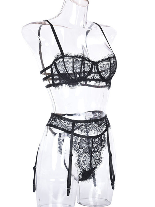Lila's Lace Desire Set
