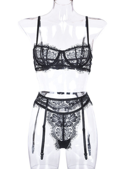 Lila's Lace Desire Set