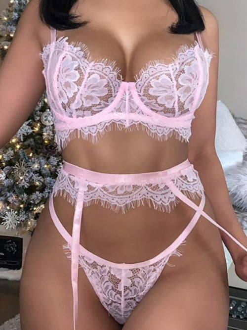 Lila's Lace Desire Set
