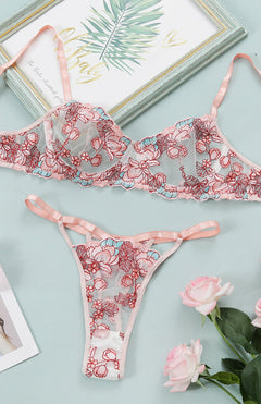 Juliet's Blossom Lace Embrace Set