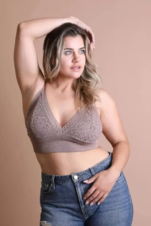 Plus Size Lace Brami – Stretchy Waistband, Elegant & Sexy