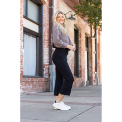 Lily's Effortless Flare Leggings with Pockets