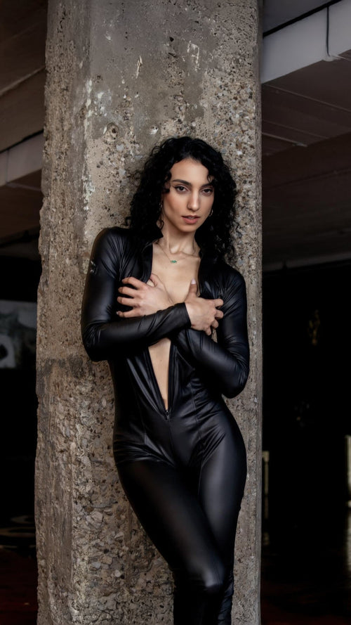 2pc Alluring Assassin Costume