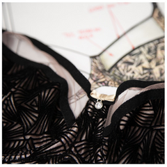Zoe Soft Velvet Underwire Bra in Sexy Black/Blush