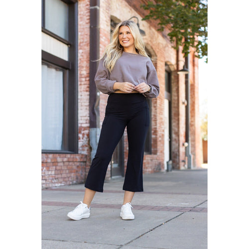 Lily's Effortless Flare Leggings with Pockets