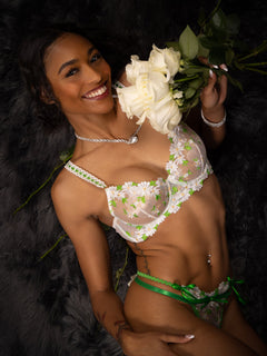 Lovely Daisy  Lace Lingerie Set