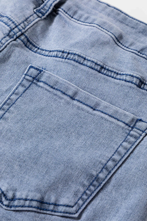 Lila’s Flare Jeans for a Stunning Silhouette