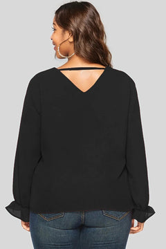 Enchanted V-Neck Elegance: Plus-Size Bliss 💖