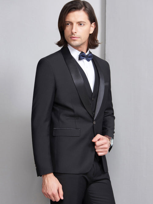 Sophisticated Men's Suit: Timeless Elegance.
