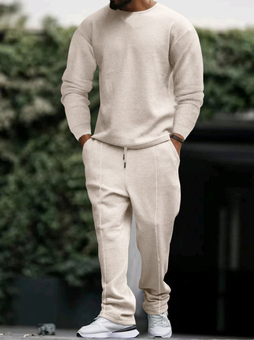 Masculine allure: Classic Autumn-Winter Suit
