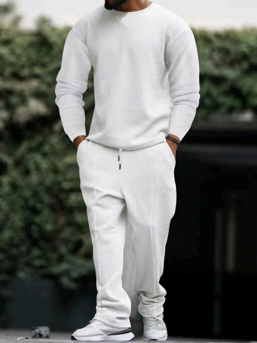 Masculine allure: Classic Autumn-Winter Suit