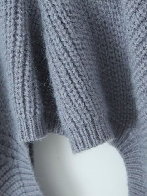 Stay Sexy & Cozy Off-Shoulder Turtleneck Pullover 😍