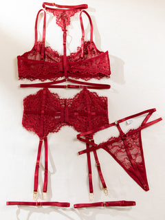Enchanting Lace Fishbone Garter